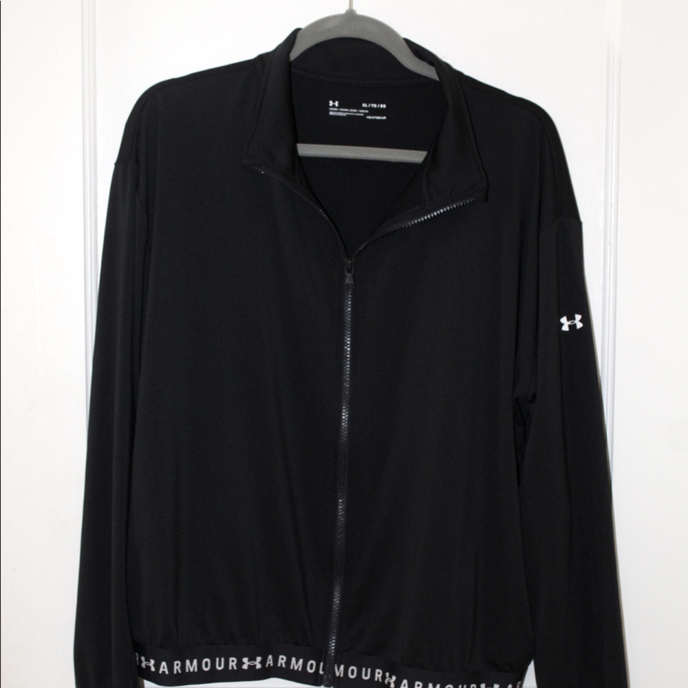 Women’s under Armour full zip jacket